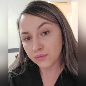 Meet your Posher, Elissabeth